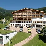 Otel Vaya Zell Am 4*