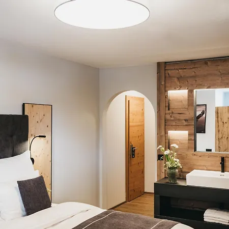 Vaya Zell Am Inklusive Zell Am Kaprun Sommer Karte ホテル 4*